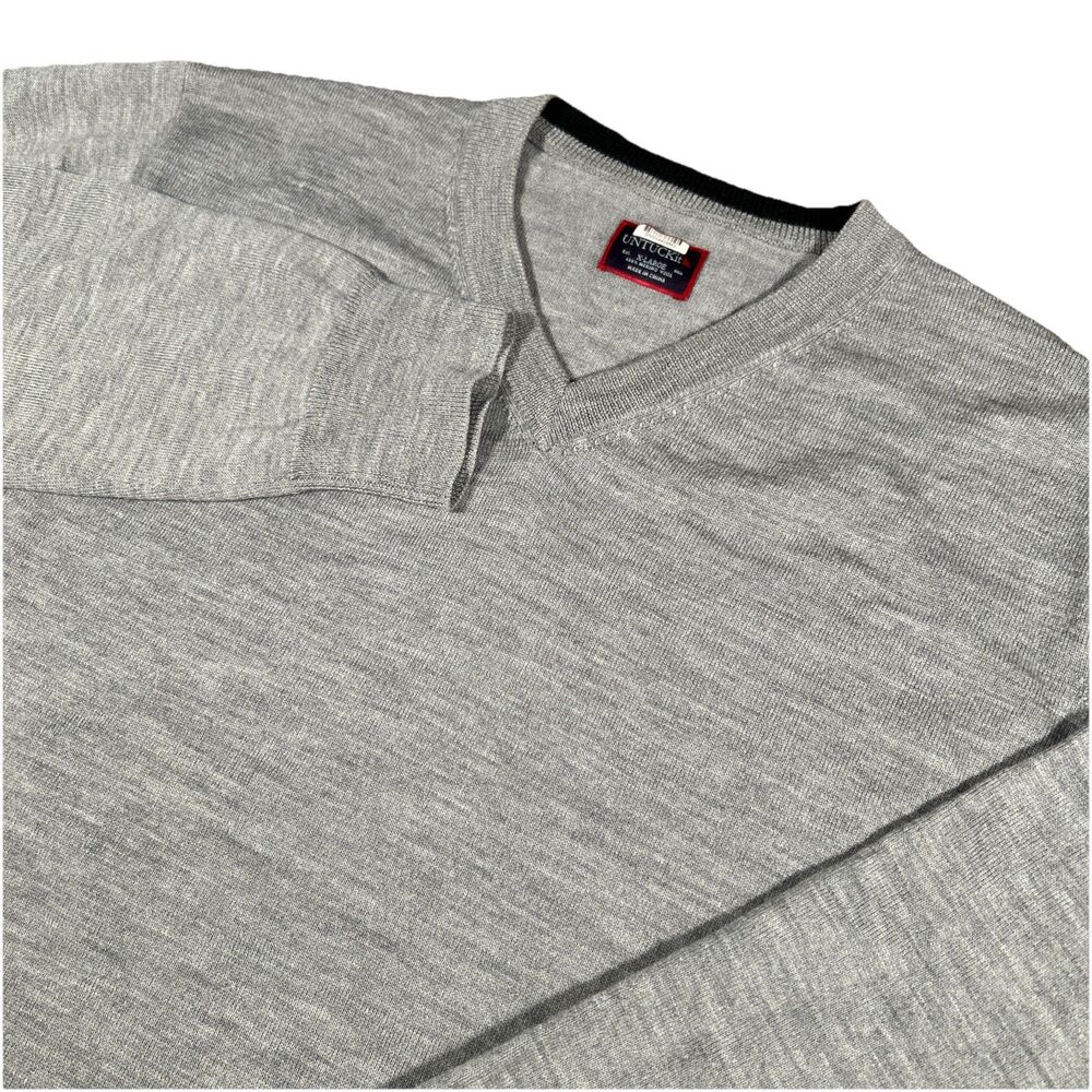 UNTUCKit Men’s XL 100% Merino Wool Gray V-Neck Pullover Sweater EUC‎